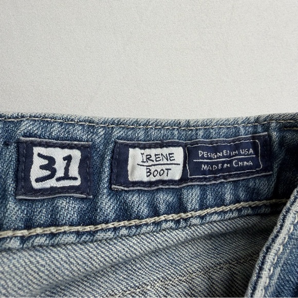 Miss Me mid rise boot jeans with back flap pockets thick stitch jeans size 31 - Picture 7 of 8